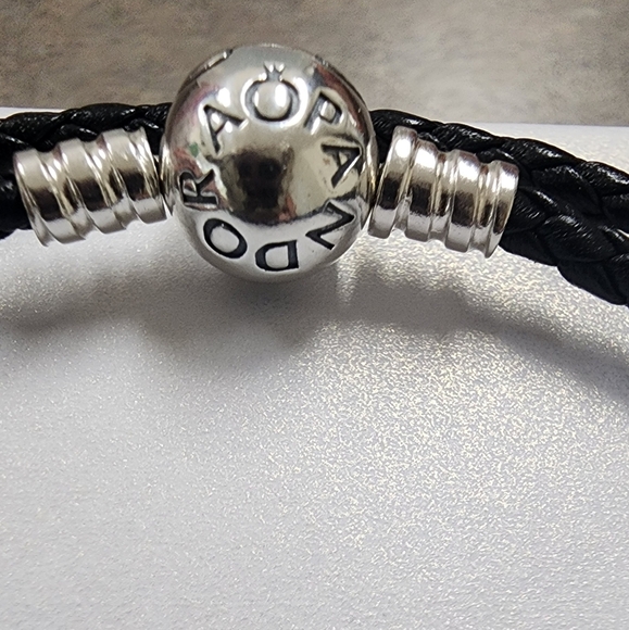 Pandora Moments Double Black Leather BraceletSterling silver - Picture 7 of 10